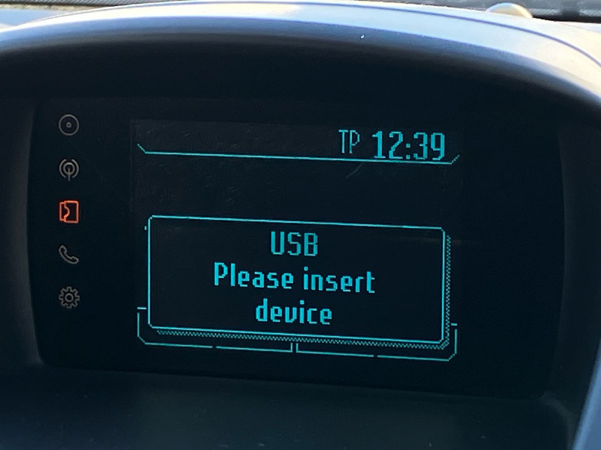 Used Ford Fiesta 2015 for sale - 76412741: Photo 26