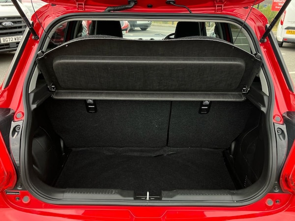 Used Suzuki Swift 2020 for sale - 76158356: Photo 23