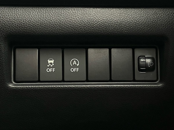 Used Suzuki Swift 2020 for sale - 76158356: Photo 42