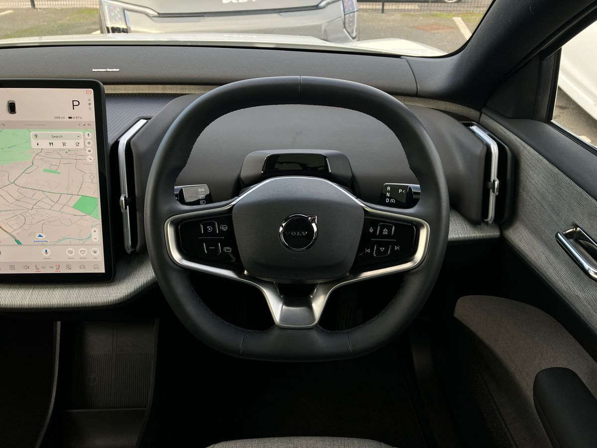 Used Volvo EX30 2025 for sale - 76542420: Photo 16