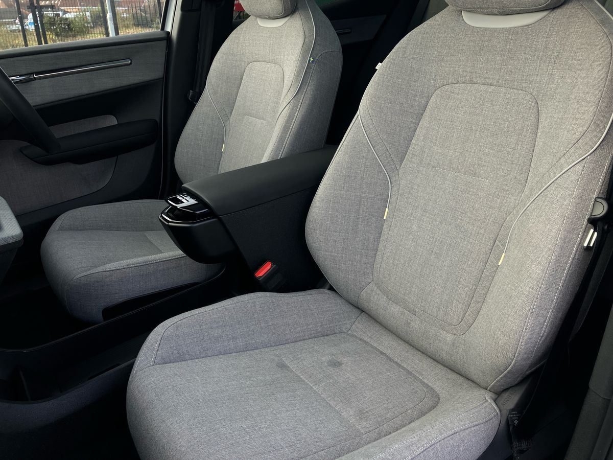 Used Volvo EX30 2025 for sale - 76542420: Photo 22