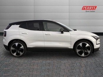 Used Volvo EX30 2025 for sale - 76542420: Photo