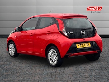 Used Toyota AYGO 2021 for sale - 76980113: Photo