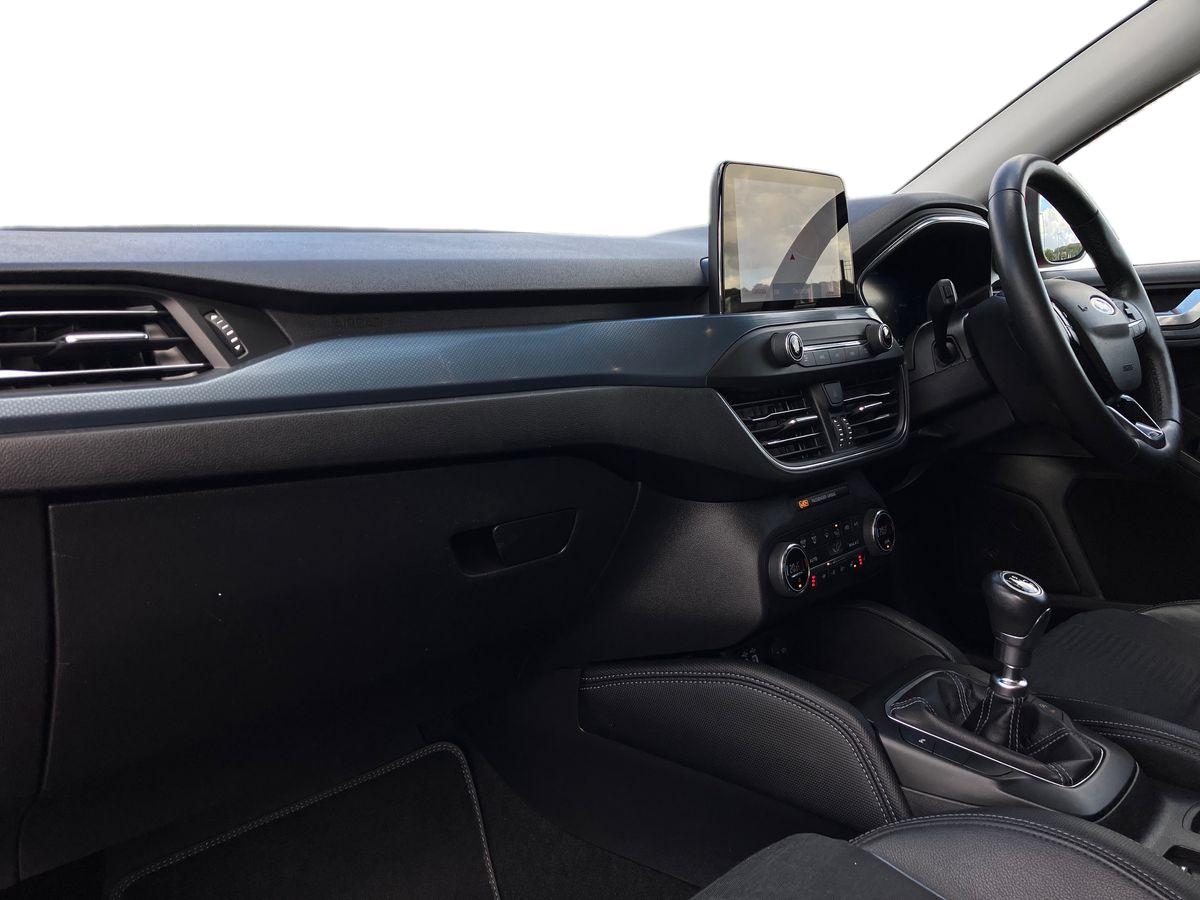 Used Ford Focus 2021 for sale - 75903995: Photo 6