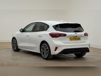 Used Ford Focus 2025 for sale - 79365217: Photo