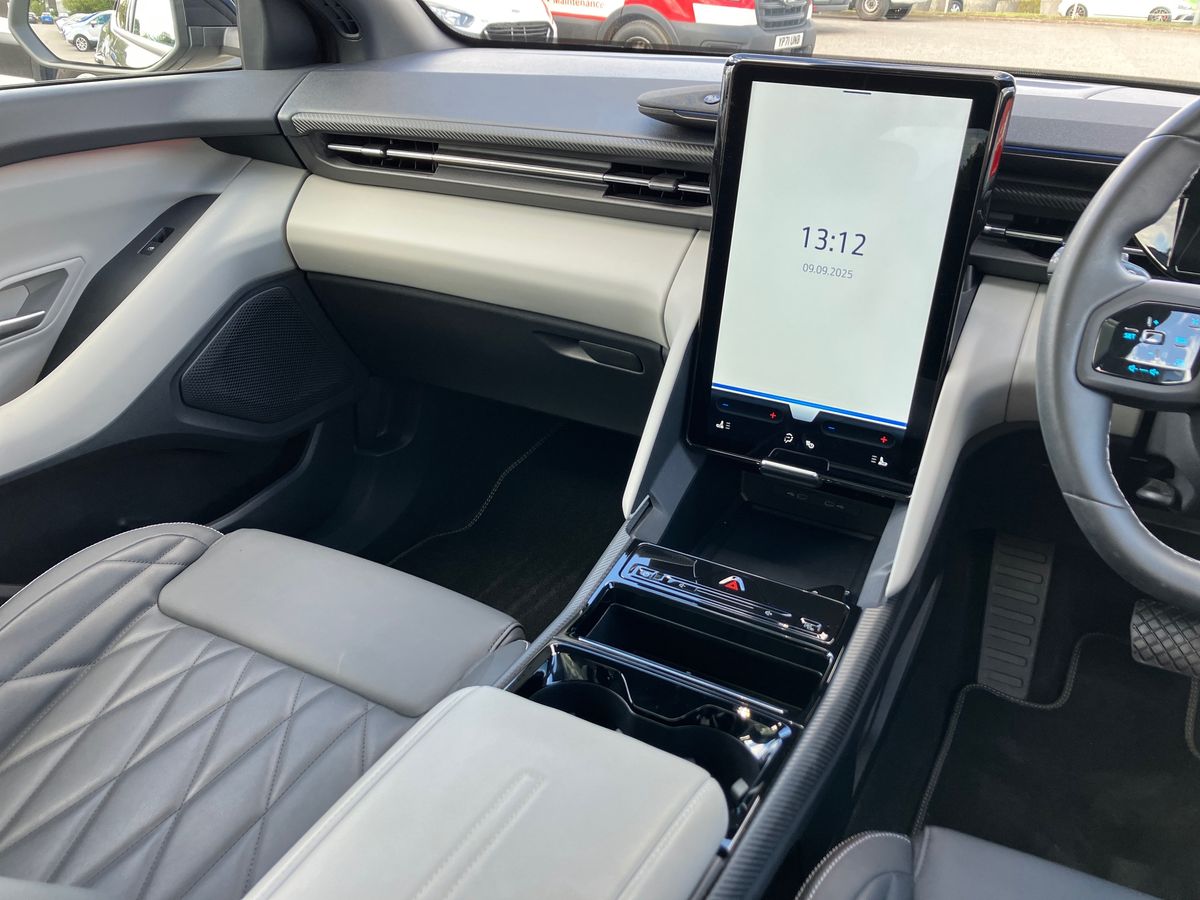 Used Ford Explorer 2025 for sale - 77759758: Photo 18