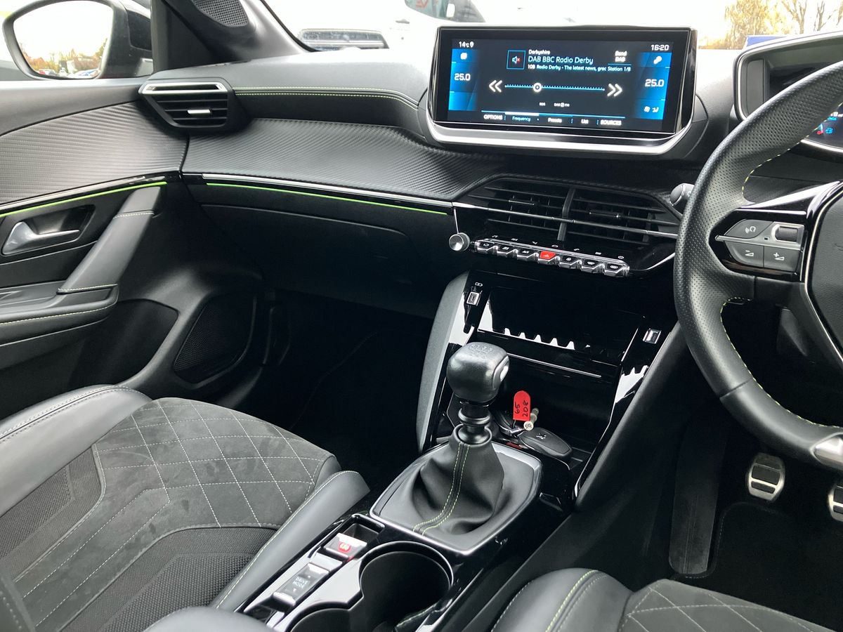 Used Peugeot 208 2022 for sale - 77033802: Photo 17