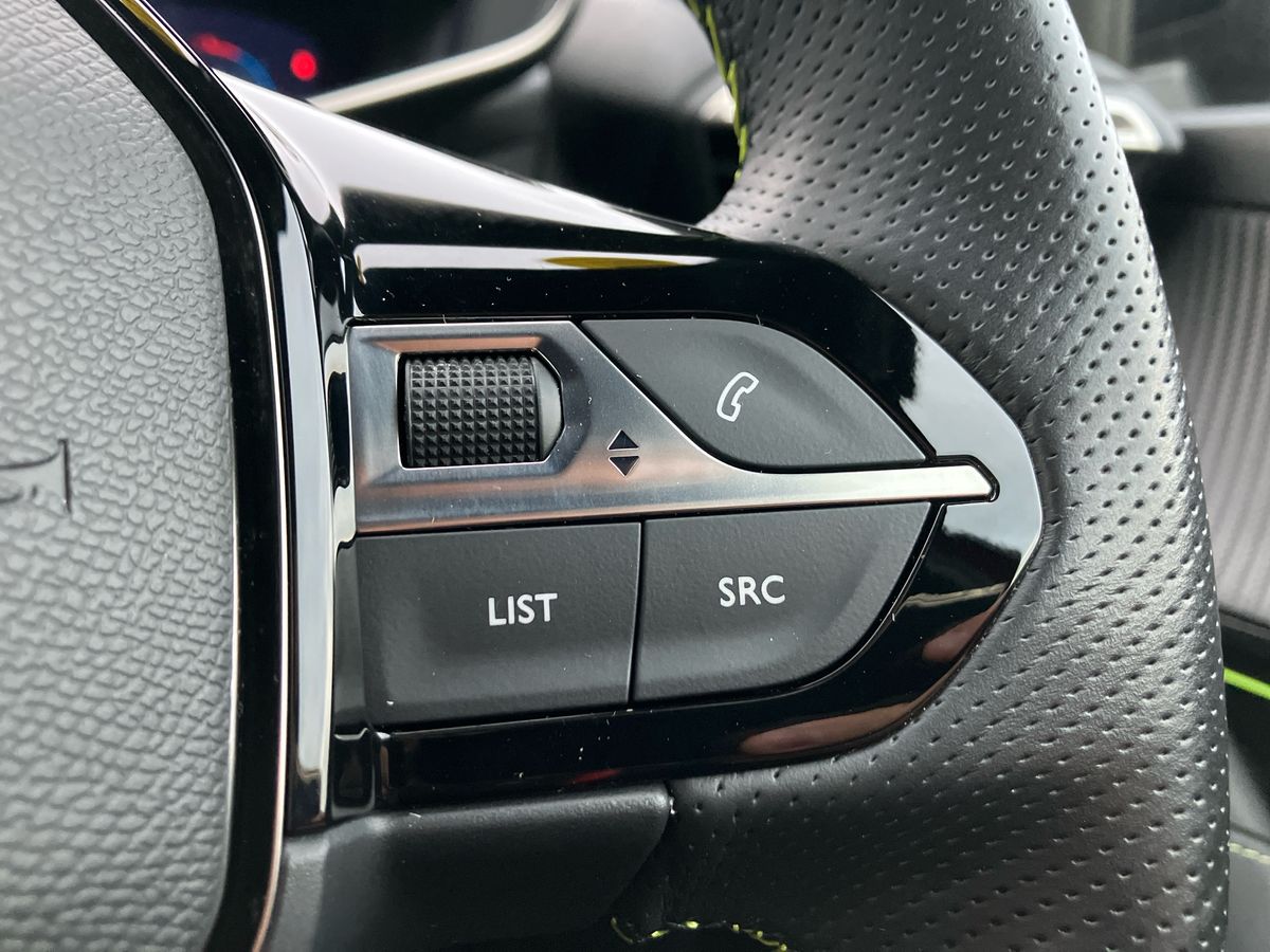 Used Peugeot 208 2022 for sale - 77033802: Photo 38