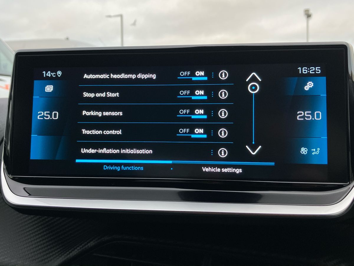 Used Peugeot 208 2022 for sale - 77033802: Photo 42