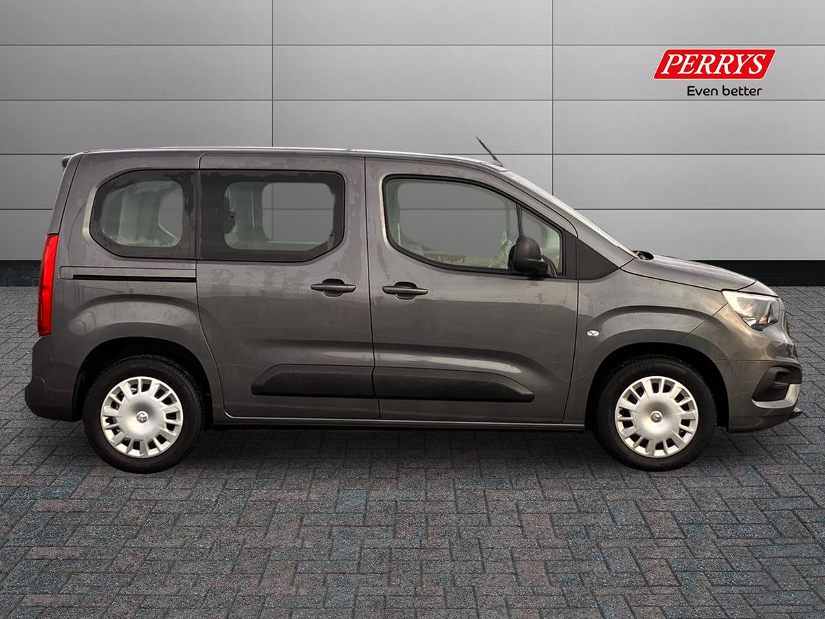 Used Vauxhall Combo Life 2022 for sale - 76980149: Photo 3