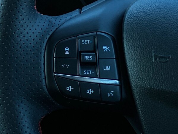 Used Ford Kuga 2024 for sale - 75745030: Photo 17