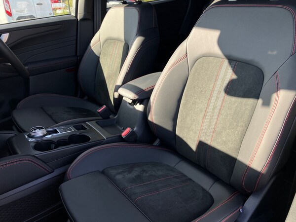 Used Ford Kuga 2024 for sale - 75745030: Photo 24