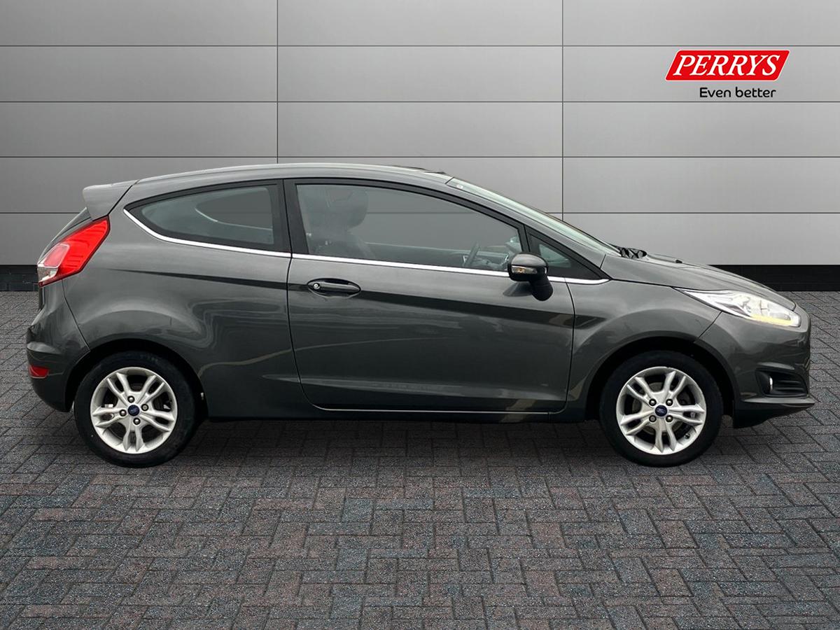Used Ford Fiesta 2017 for sale - 76542394: Photo 3