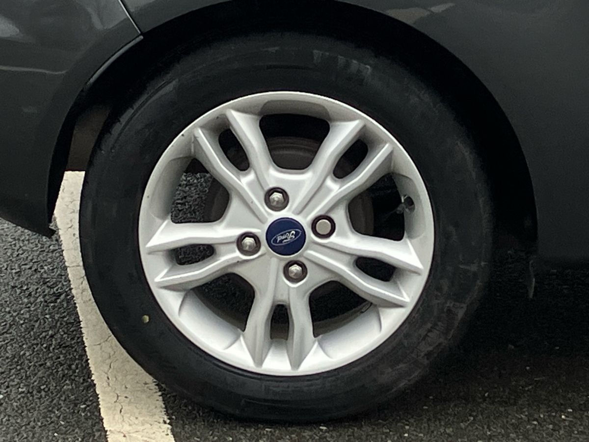 Used Ford Fiesta 2017 for sale - 76542394: Photo 7