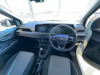 Used Ford Transit Courier 2026 for sale - 78251815: Photo