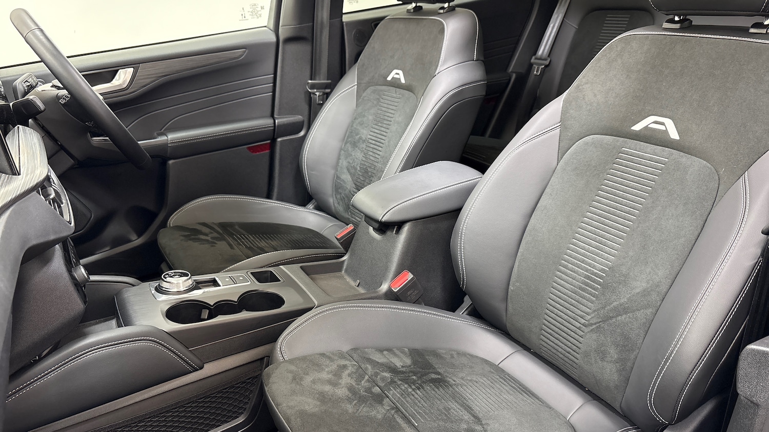 Used Ford Kuga 2024 for sale - 77094279: Photo 21