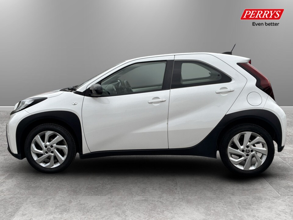 Used Toyota Aygo X 2023 for sale - 77676770: Photo 4