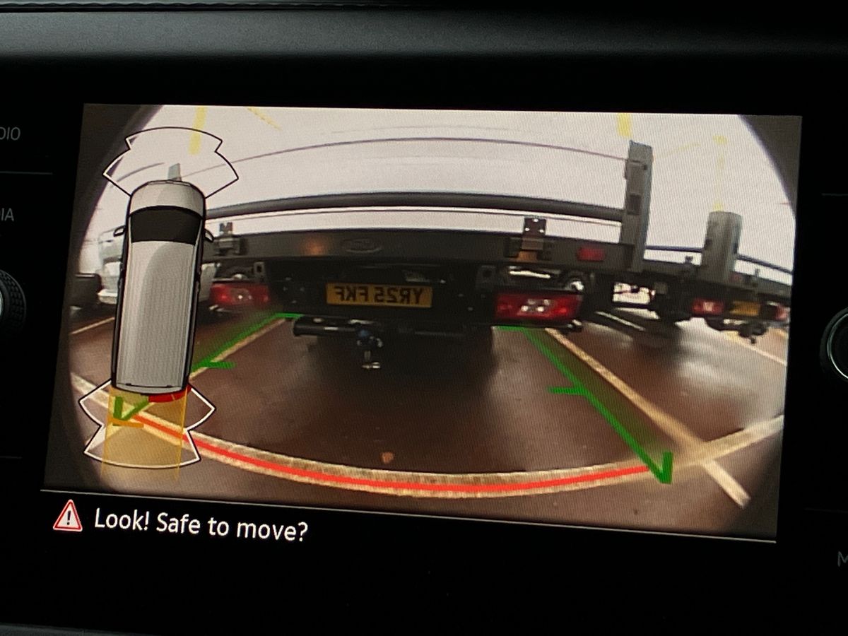 Used Volkswagen Transporter 2024 for sale - 76272421: Photo 11