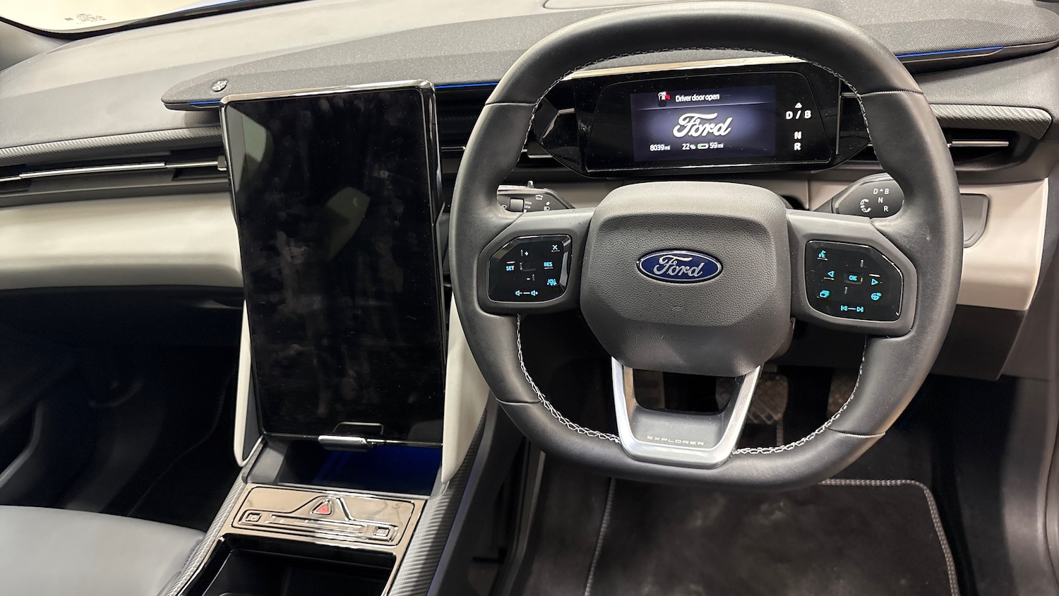 Used Ford Explorer 2025 for sale - 76969321: Photo 15