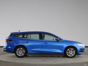 Used Ford Focus 2023 for sale - 78845751: Photo