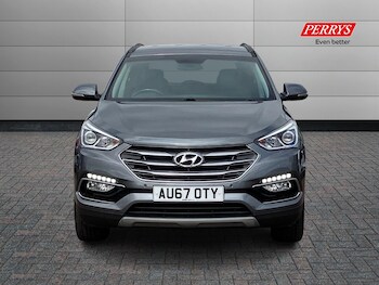 Used Hyundai Santa Fe 2017 for sale - 75637890: Photo
