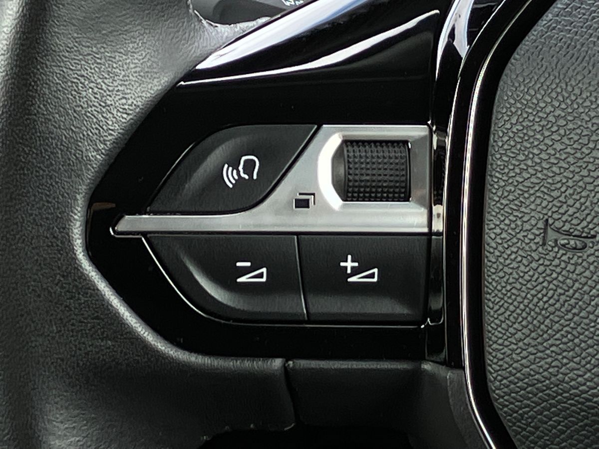 Used Peugeot 2008 2023 for sale - 77980565: Photo 17