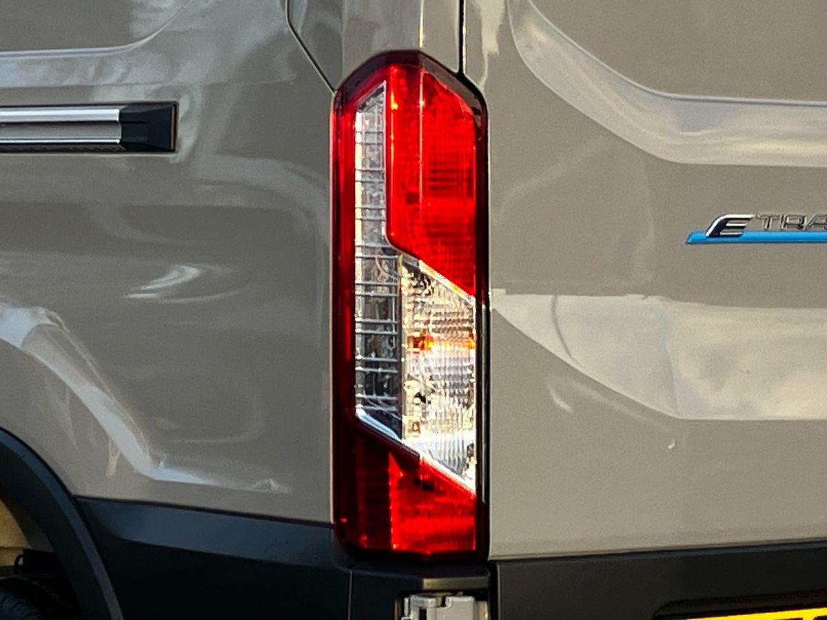 Used Ford Transit 2024 for sale - 76736027: Photo 21