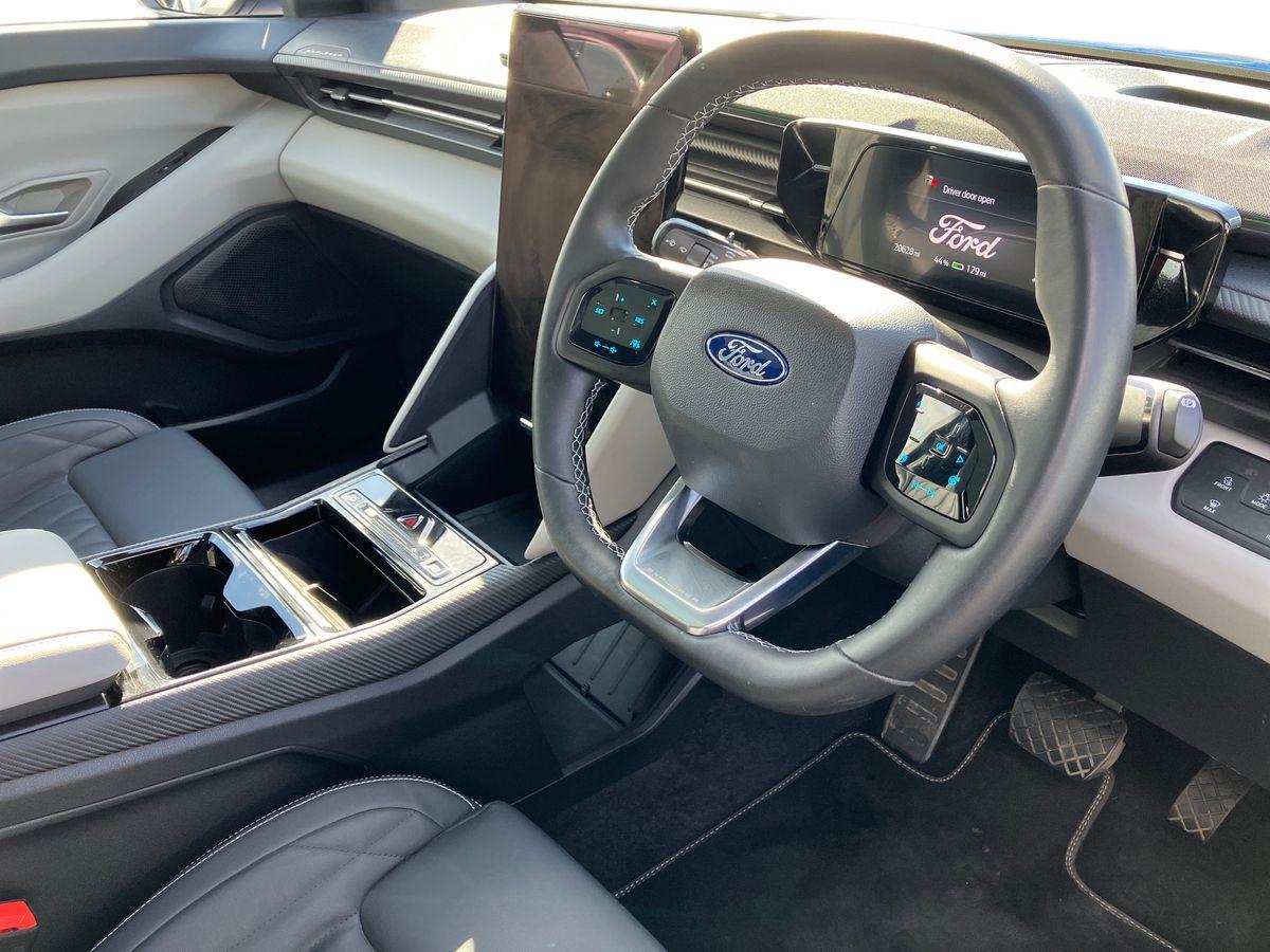 Used Ford Explorer 2024 for sale - 75849934: Photo 8