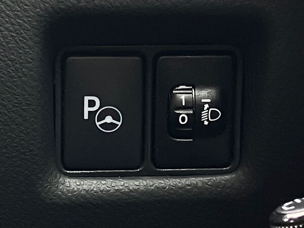 Used Toyota C-HR 2021 for sale - 75536357: Photo 44