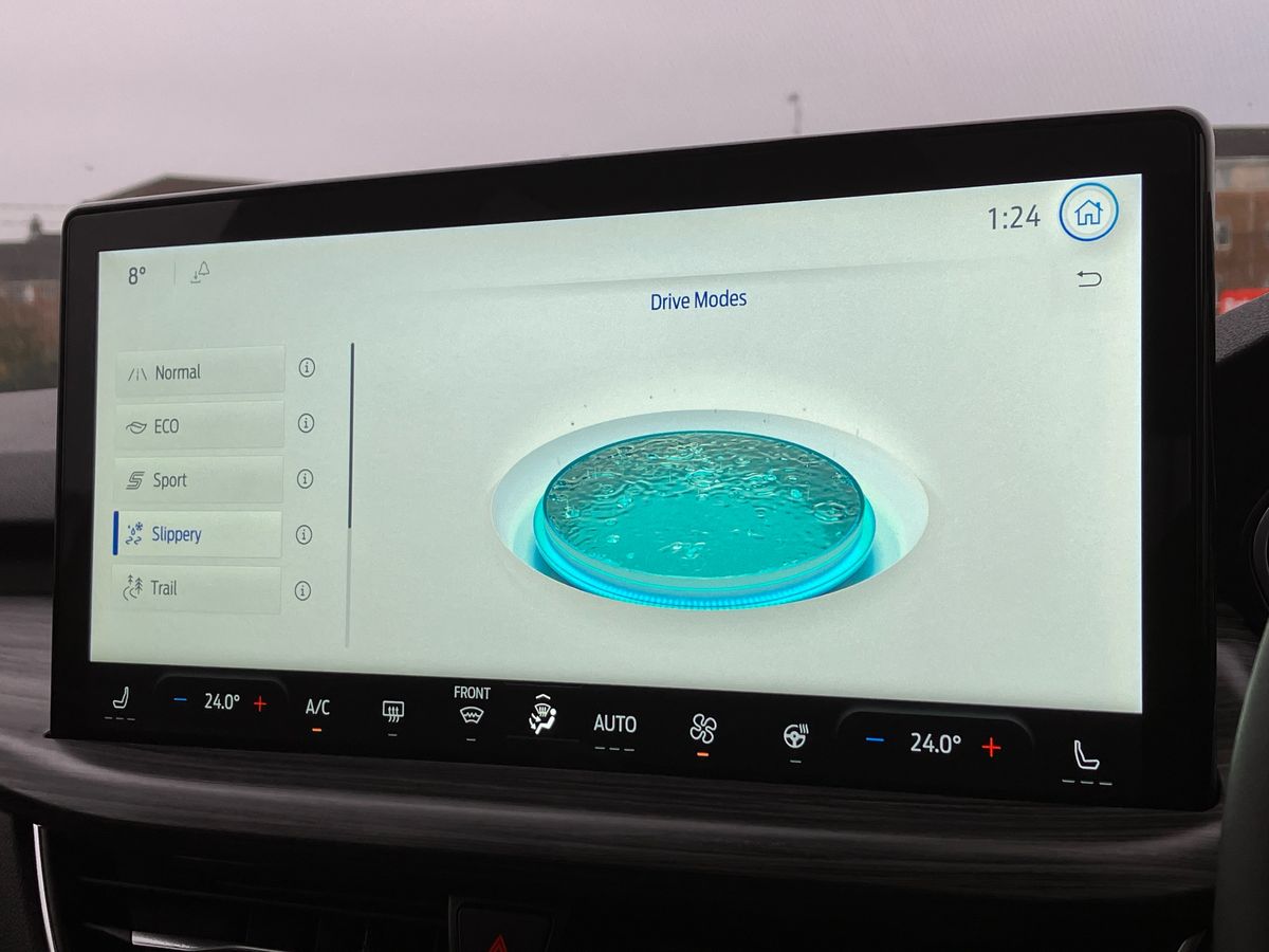 Used Ford Kuga 2024 for sale - 76905660: Photo 31