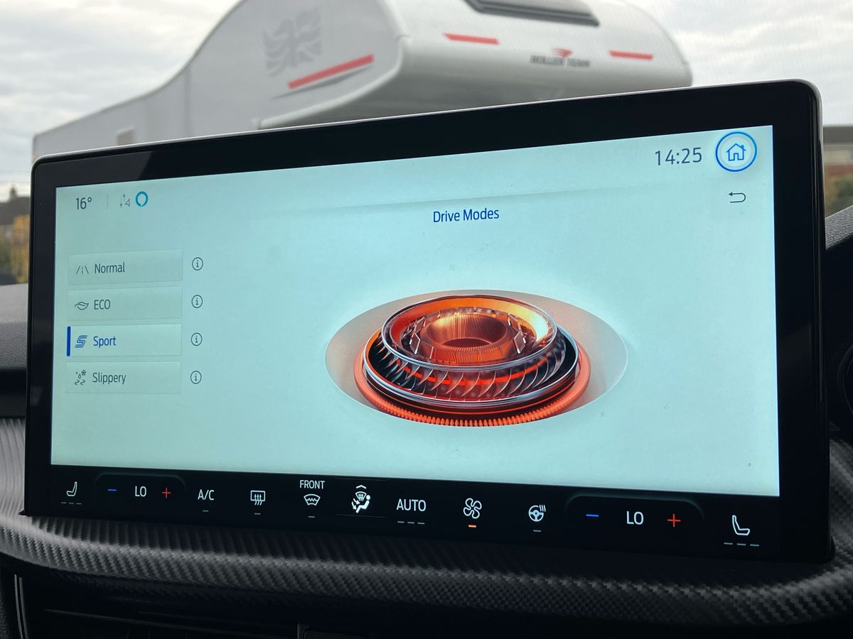 Used Ford Kuga 2024 for sale - 76491192: Photo 30