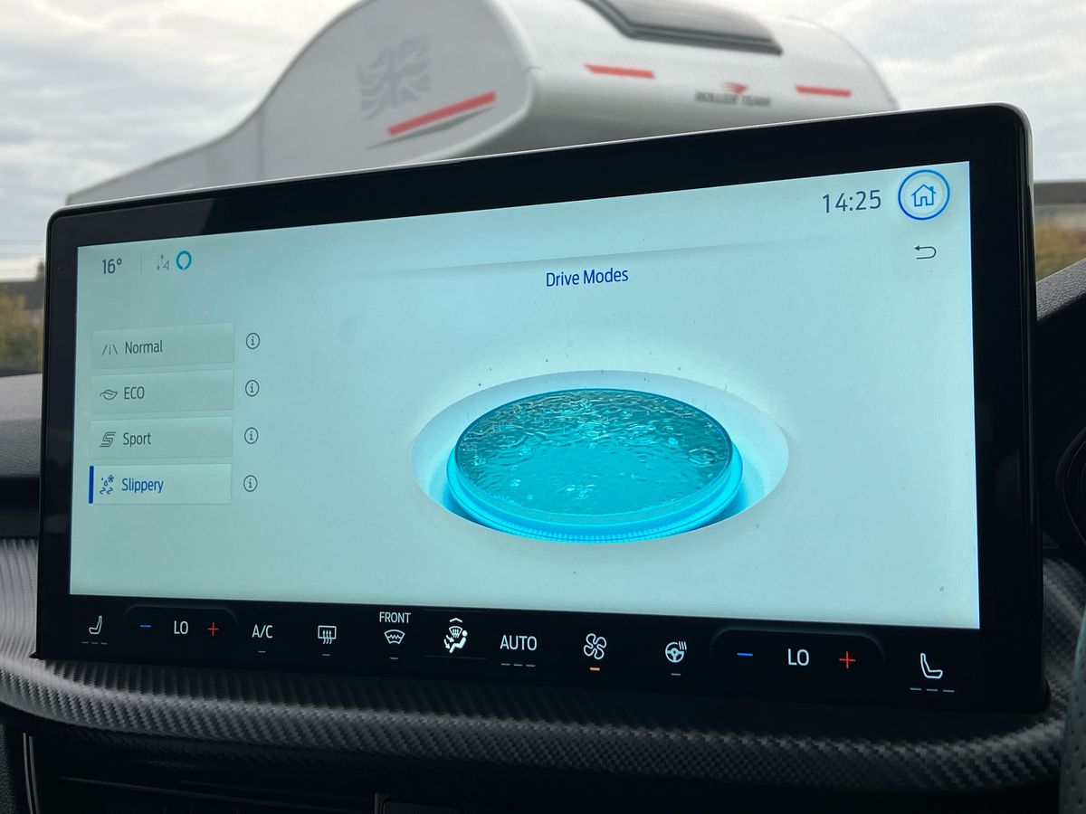 Used Ford Kuga 2024 for sale - 76491192: Photo 31