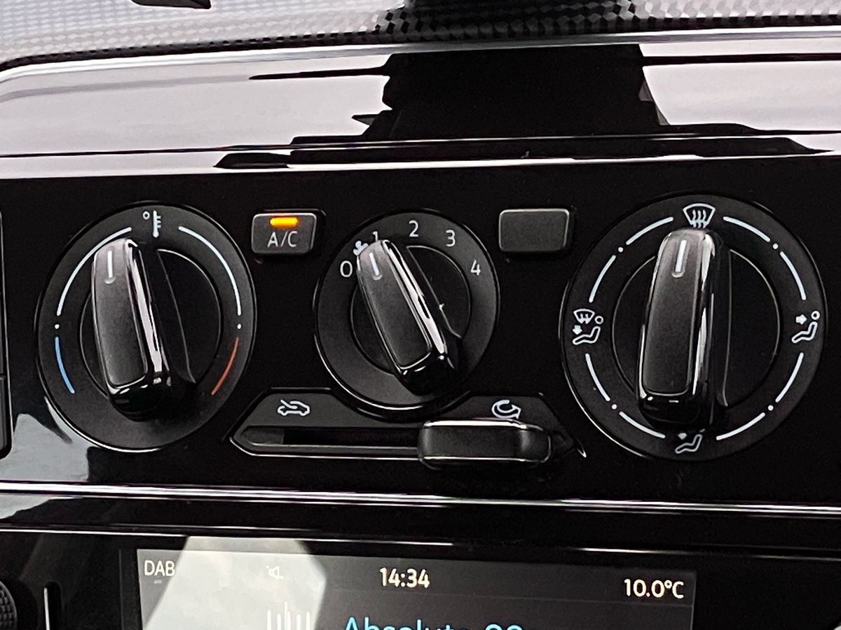 Used Volkswagen up! 2017 for sale - 76878364: Photo 12