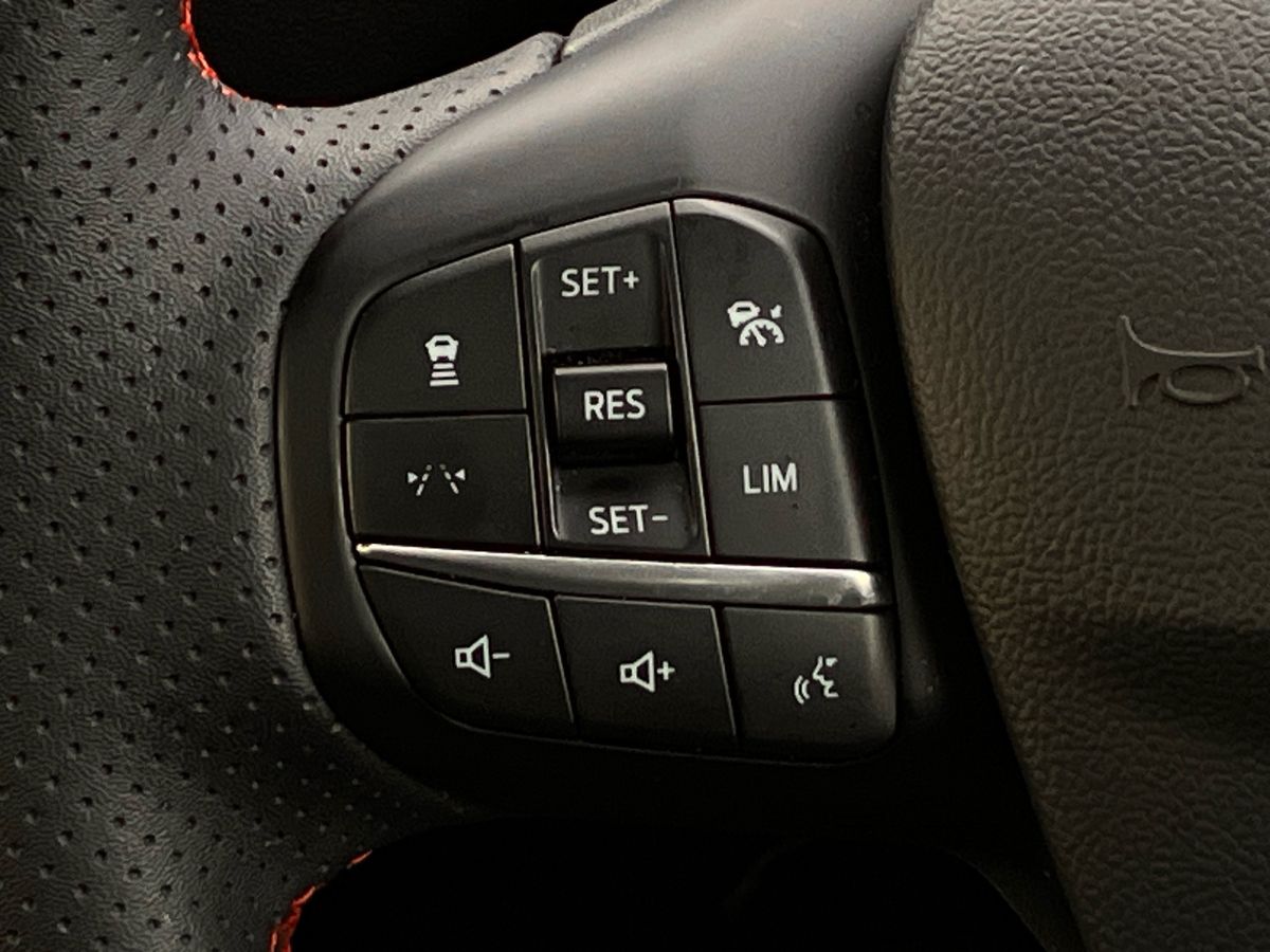 Used Ford Kuga 2025 for sale - 77180250: Photo 16