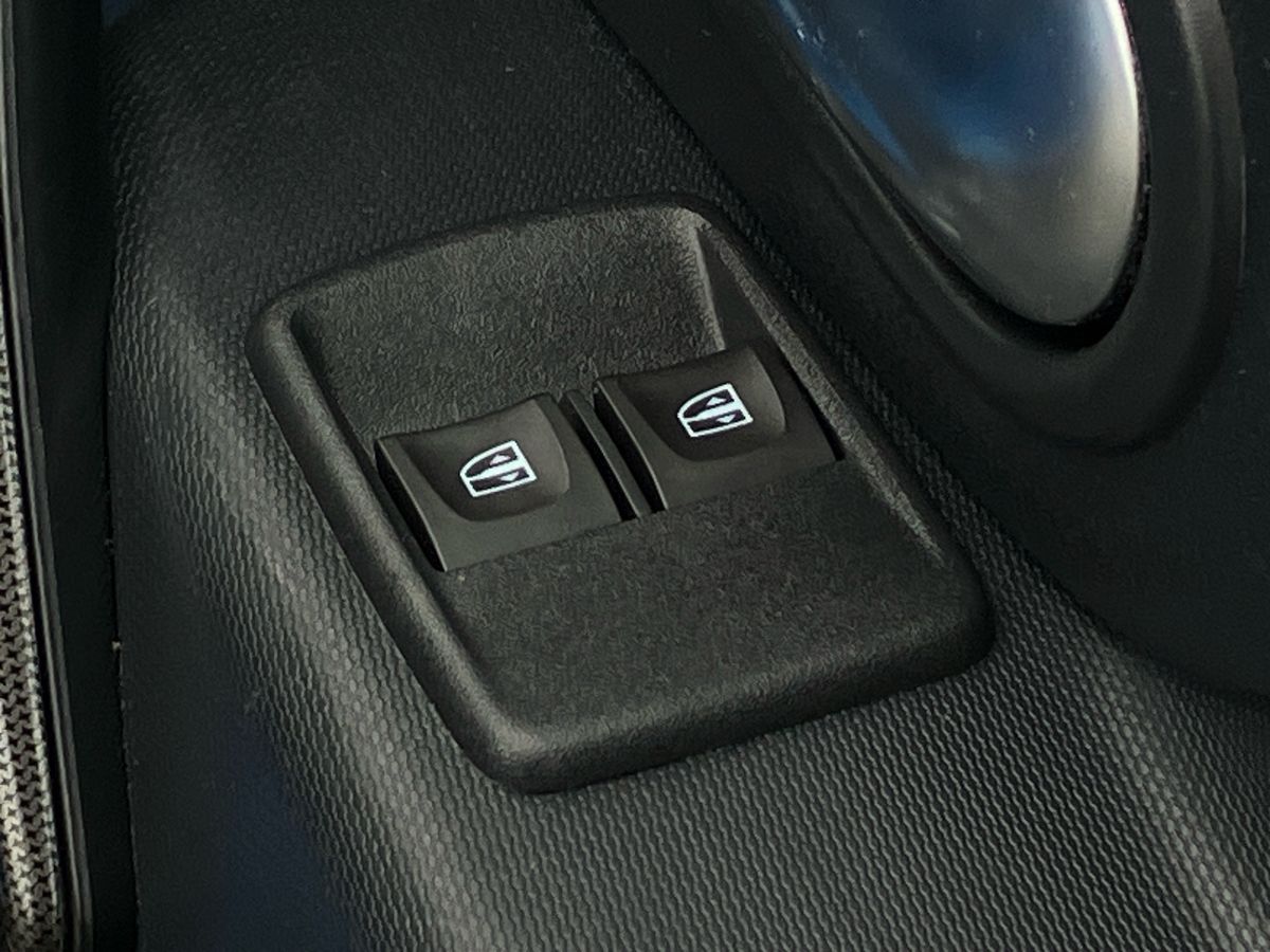 Used Dacia Sandero Stepway 2017 for sale - 76542413: Photo 18