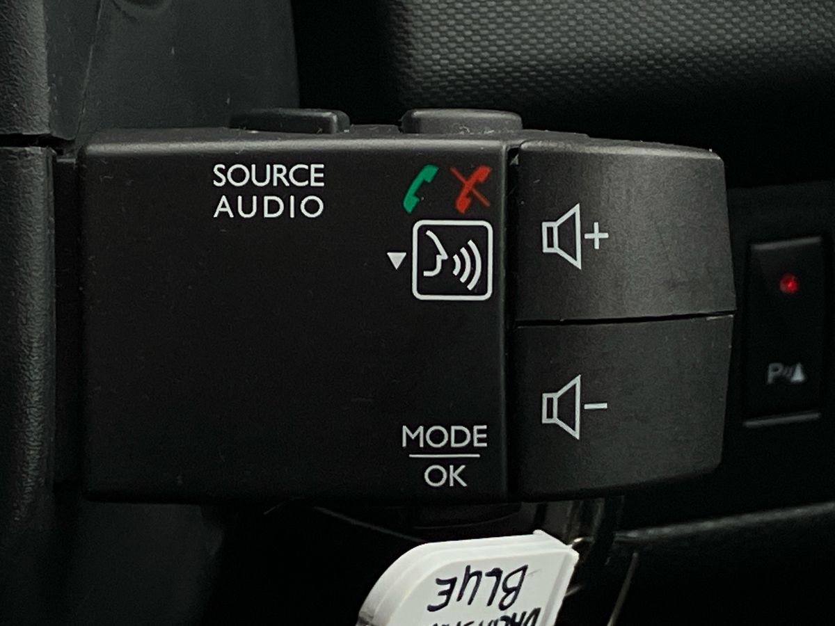 Used Dacia Sandero Stepway 2017 for sale - 76542413: Photo 37