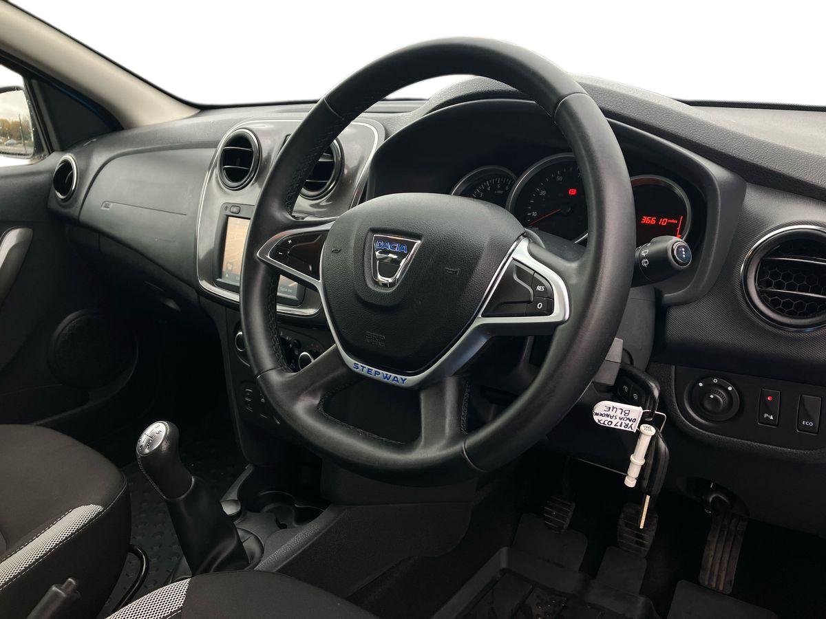 Used Dacia Sandero Stepway 2017 for sale - 76542413: Photo 8
