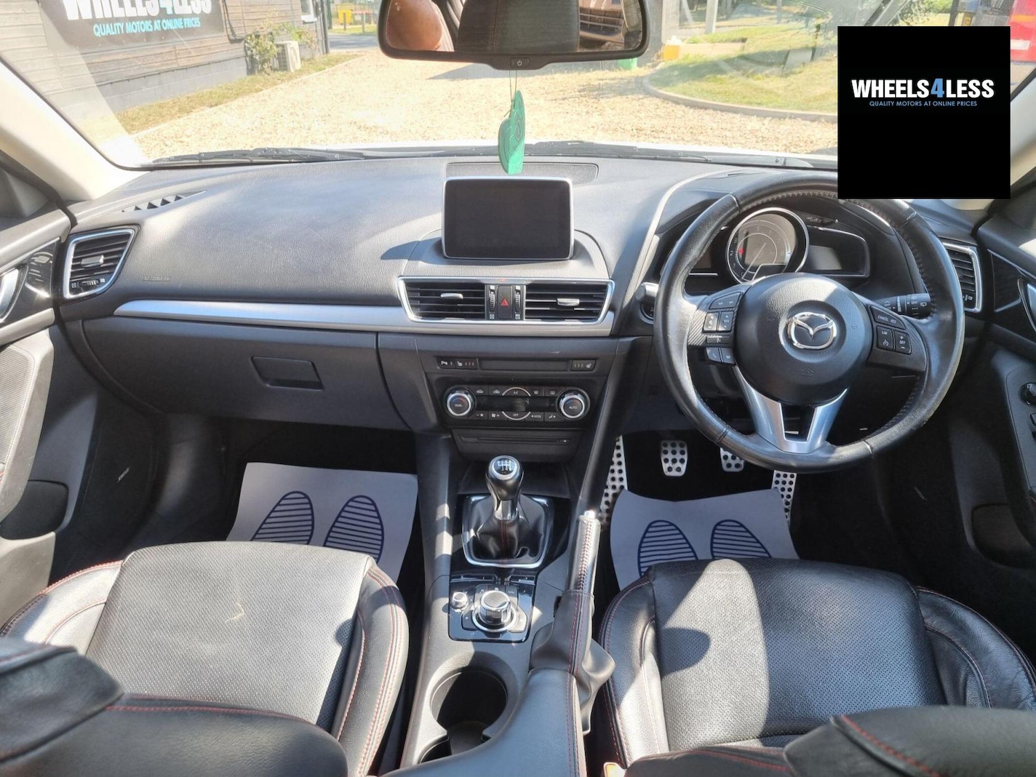 Used Mazda Mazda3 2015 for sale - 76384599: Photo 5