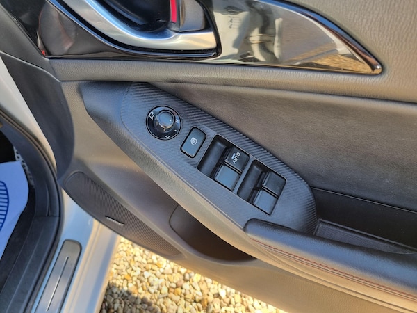 Used Mazda Mazda3 2015 for sale - 75635427: Photo 18