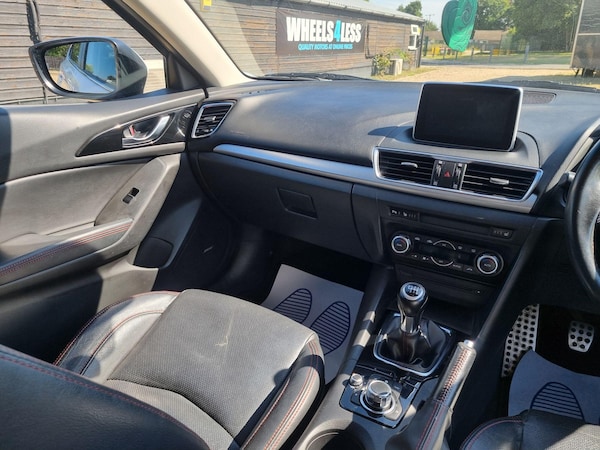 Used Mazda Mazda3 2015 for sale - 75635427: Photo 21