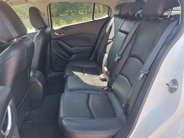 Used Mazda Mazda3 2015 for sale - 75635427: Photo 7