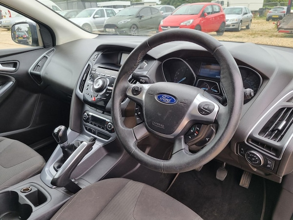Used Ford Focus 2011 for sale - 75552428: Photo 12