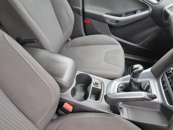 Used Ford Focus 2011 for sale - 75552428: Photo 16