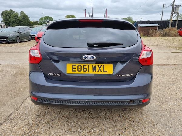 Used Ford Focus 2011 for sale - 75552428: Photo 5