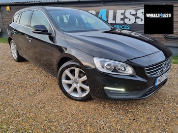 Used Volvo V60 2017 for sale - 77329571: Photo