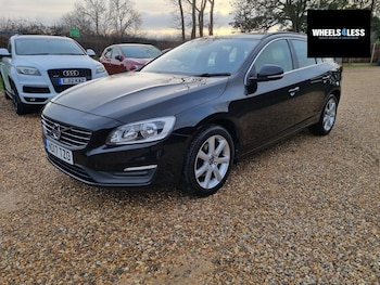 Used Volvo V60 2017 for sale - 77329571: Photo