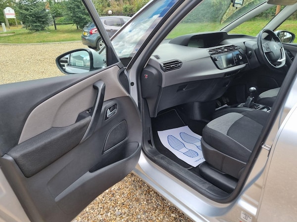 Used Citroen C4 Grand Picasso 2015 for sale - 75634198: Photo 24