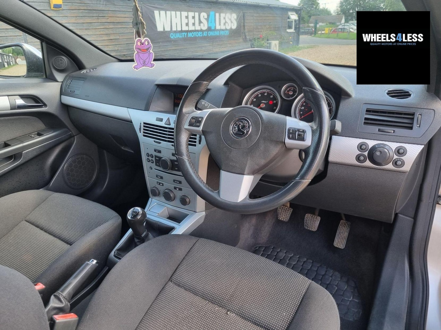 Used Vauxhall Astra 2011 for sale - 76384641: Photo 11