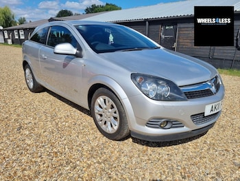Used Vauxhall Astra 2011 for sale - 76384641: Photo