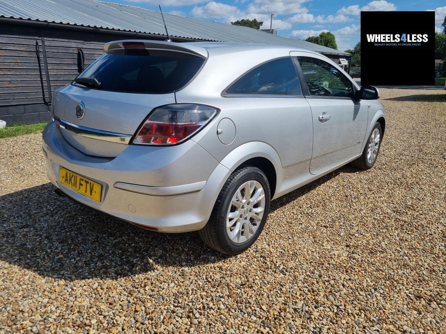 Used Vauxhall Astra 2011 for sale - 76384641: Photo 4